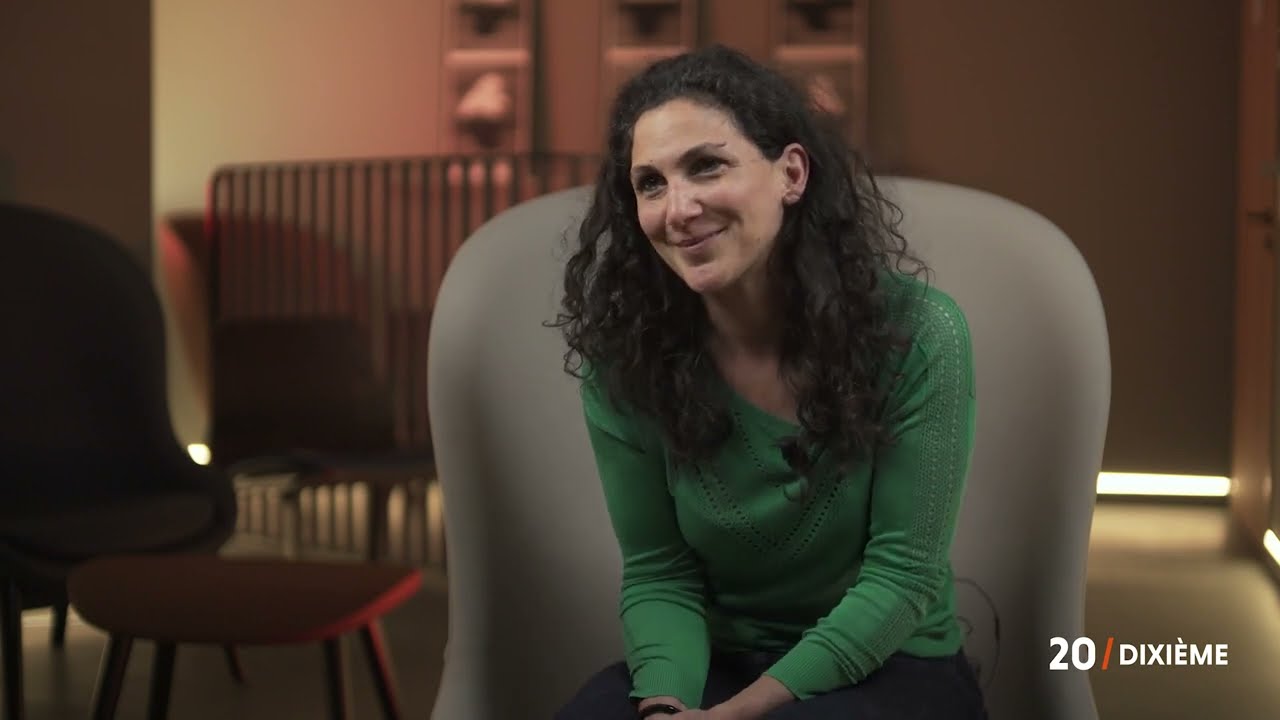 témoignage vidéo d'aline, patiente en chirurgie rérfactive pour une opération de la myopie